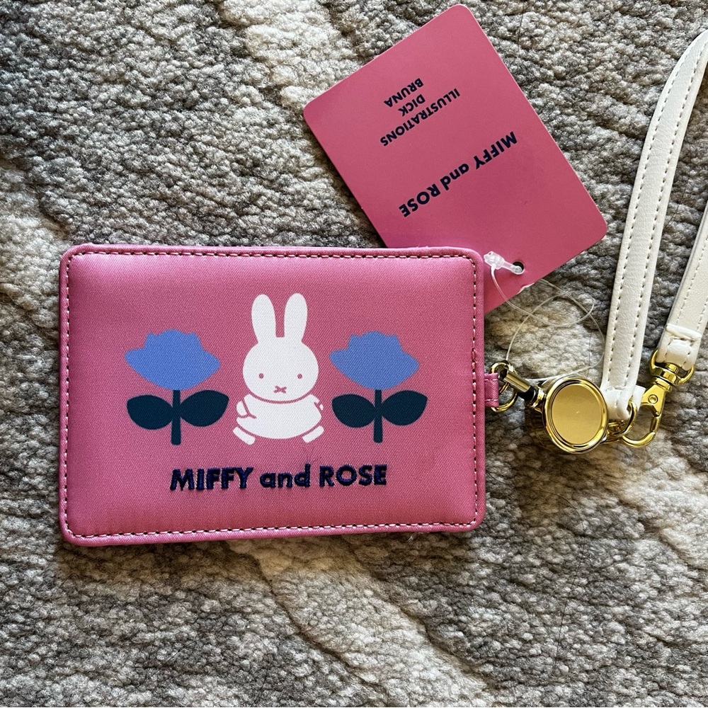 BNIB Japan Miffy Pass Card Holder With Retractable reel and wristlet strap